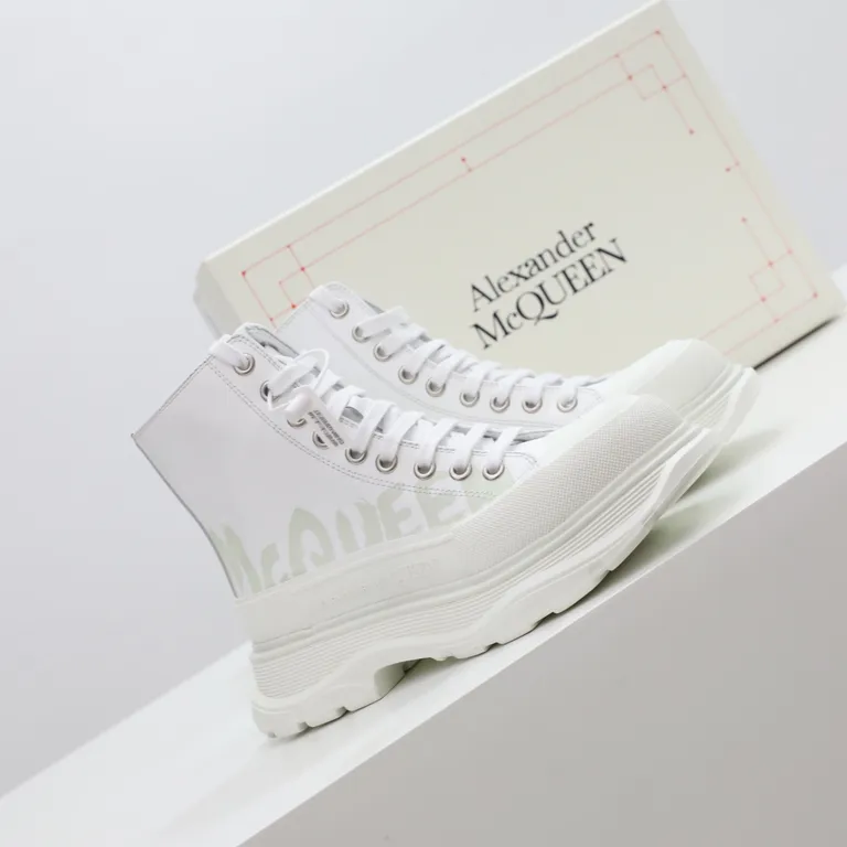 Alexander McQueen Shoe 